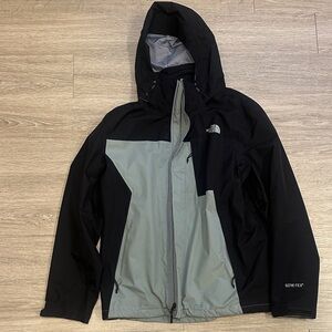 The North Face Men's Black and Light Gray Performance Jacket